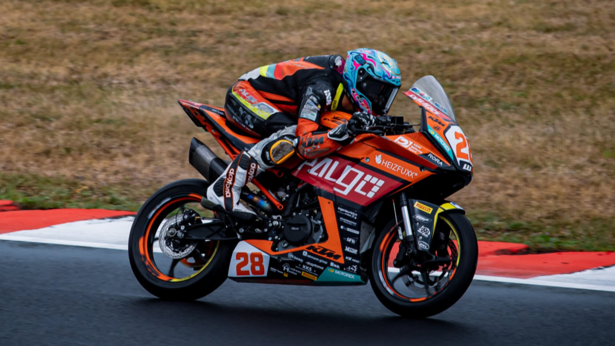 Meteo-impresa a Most, Lehmann vince Gara1 con le slick sotto la pioggia