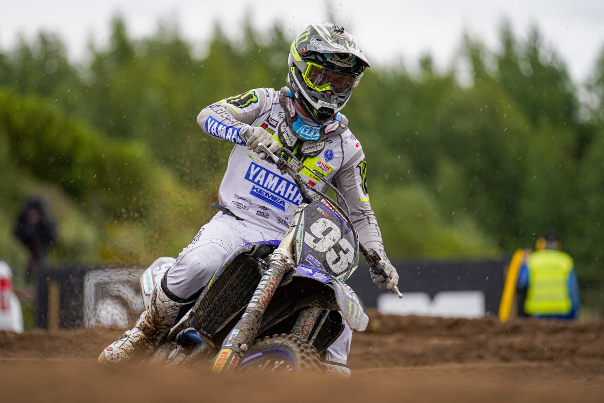 Finlandia, clamoroso in MX2: Geerts cade e si infortuna