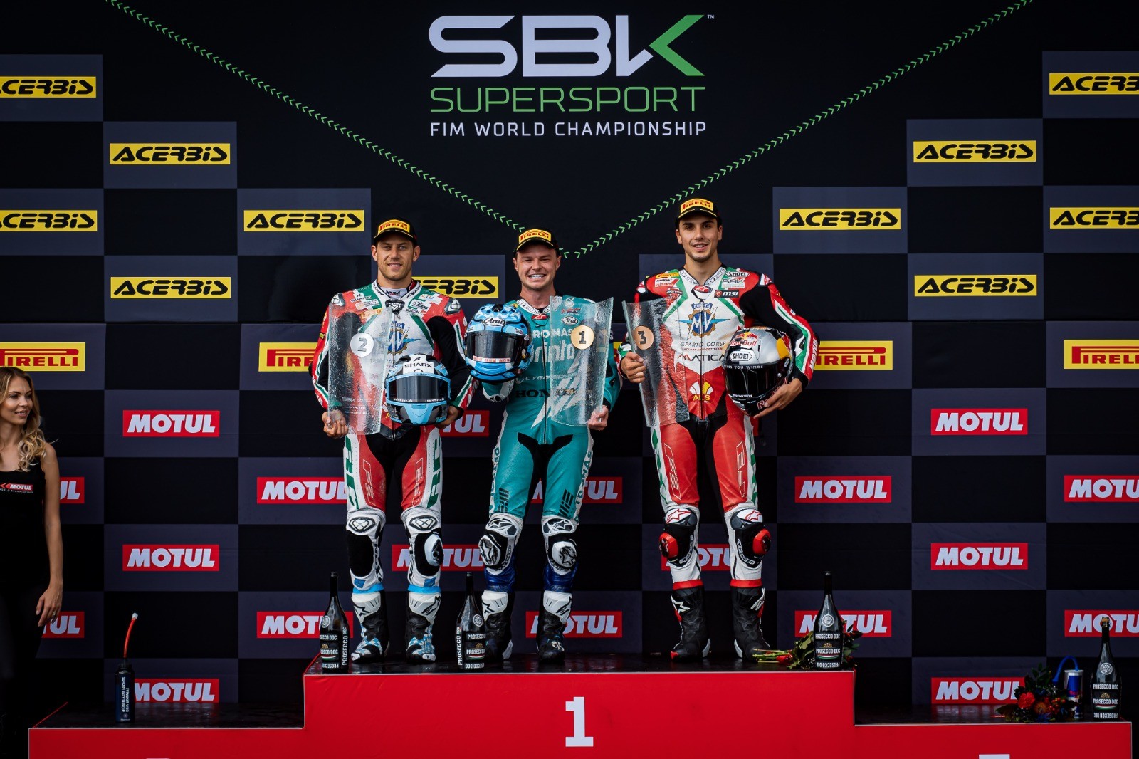 SSP, incredibile a Most: Mackenzie riporta la Honda al successo in Gara 2