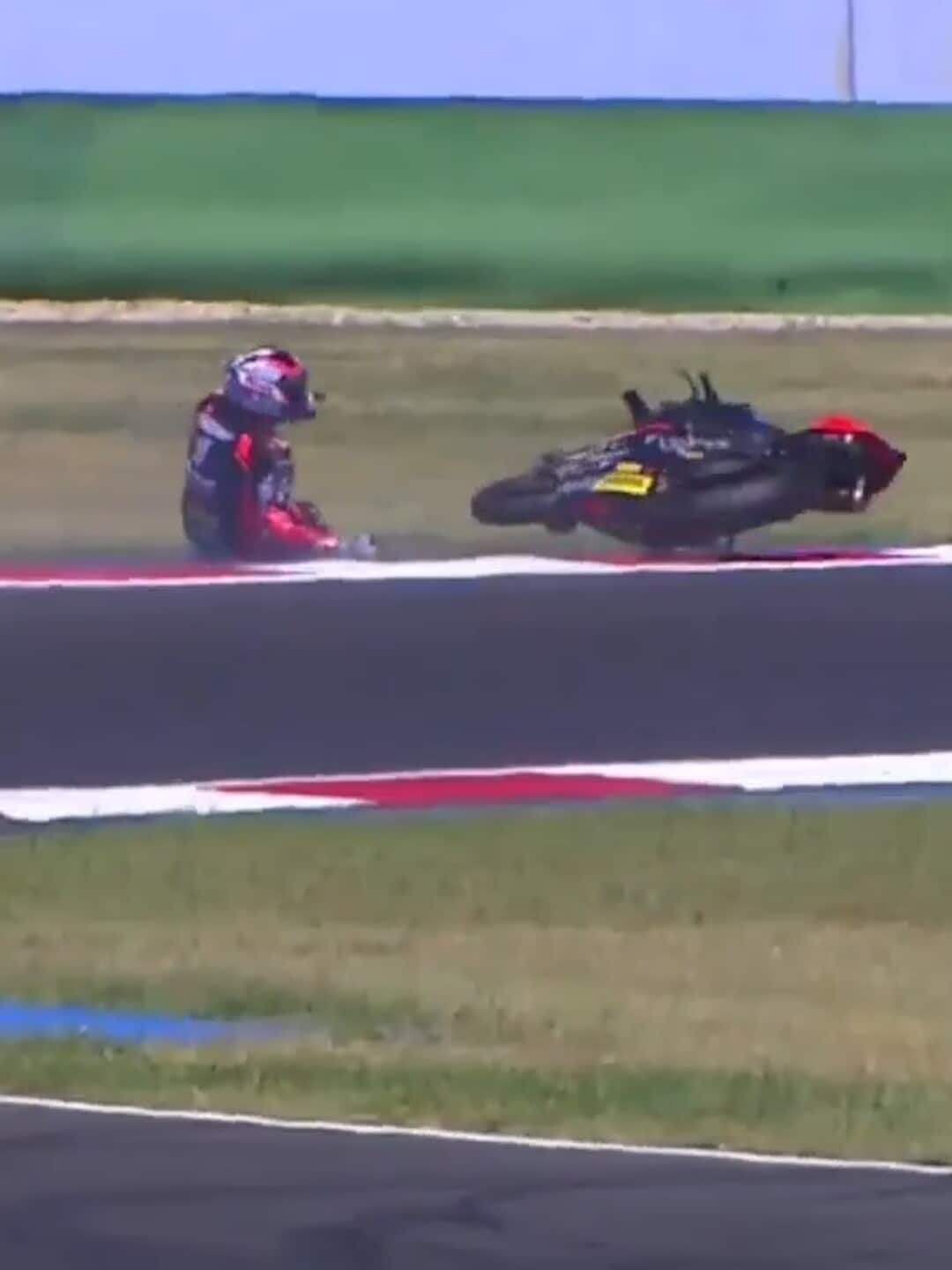CIV SBK, a Misano Michele Pirro cade in Gara 2 | Motosprint
