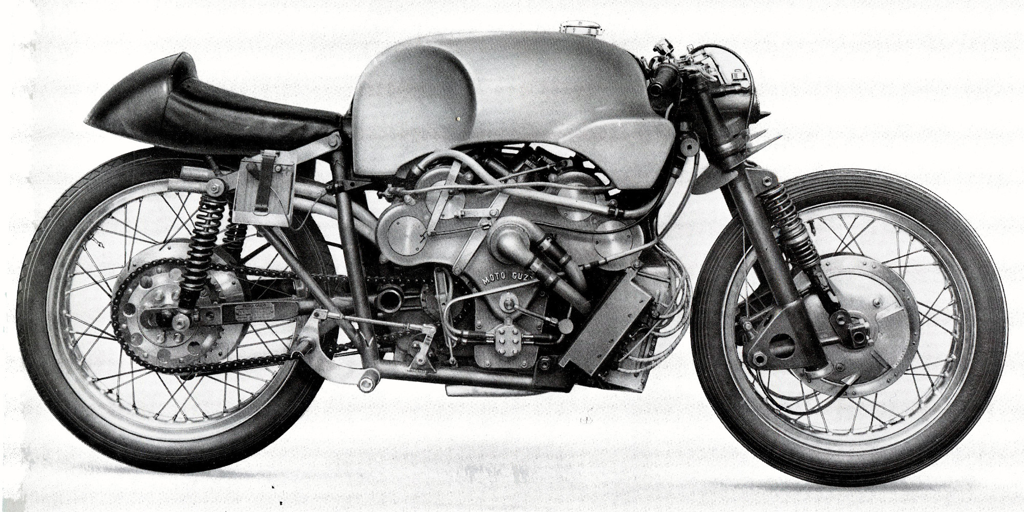 Norton, dalle corse alla strada | Tecnica