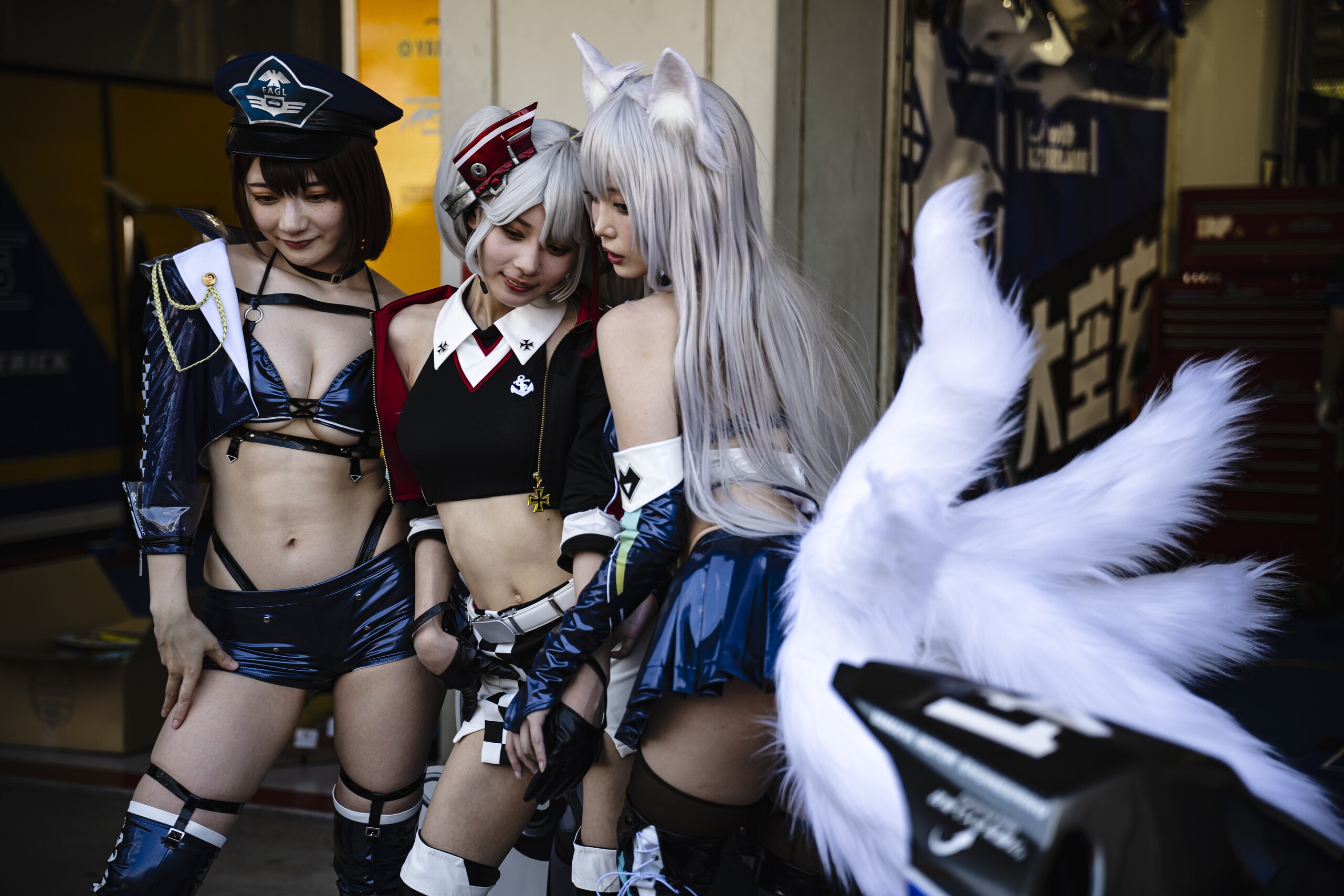 Ombrelline e... cosplayer: le ragazze della 8 Ore di Suzuka 2023