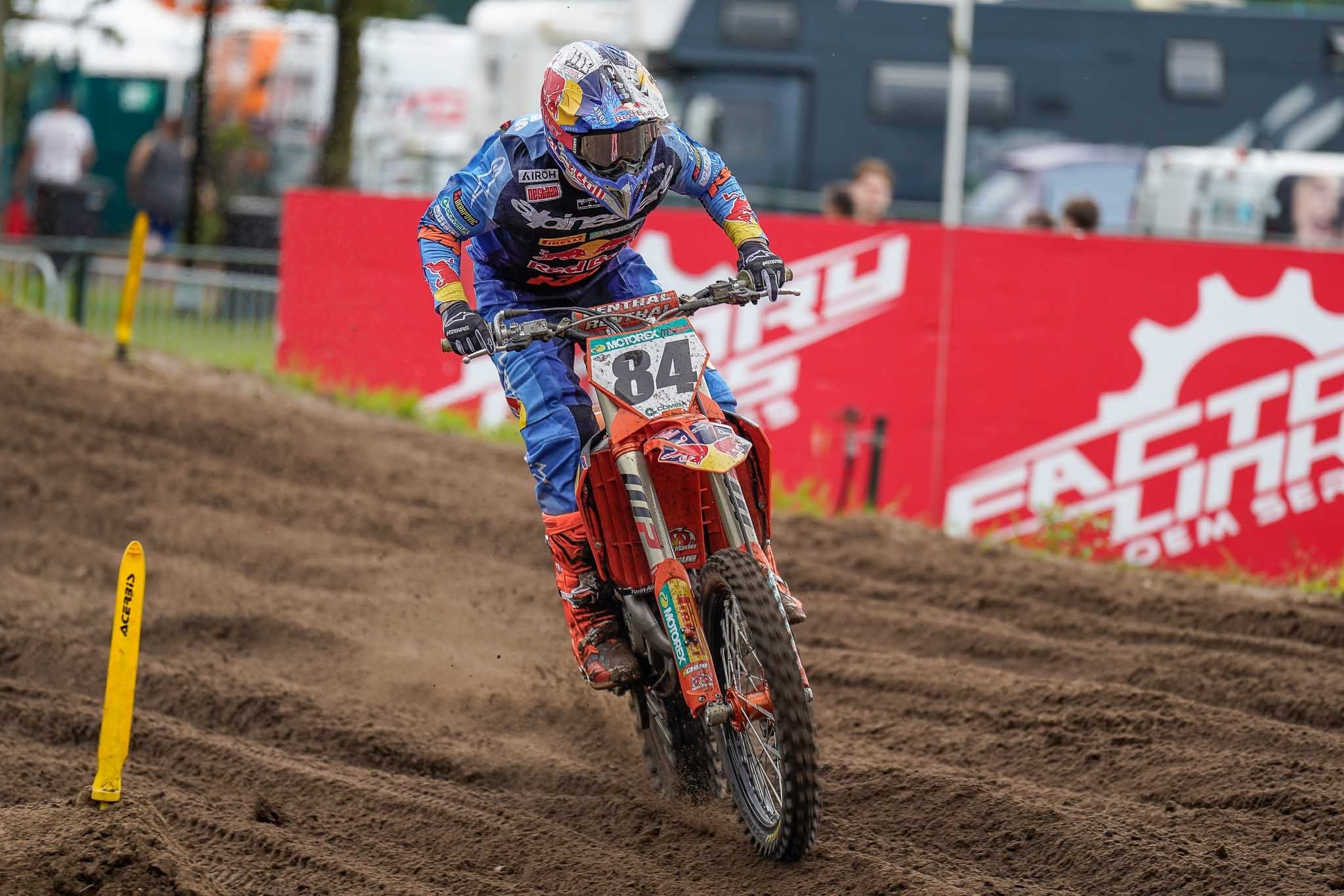Clamoroso in MXGP: in Olanda Herlings domina le libere ma si infortuna