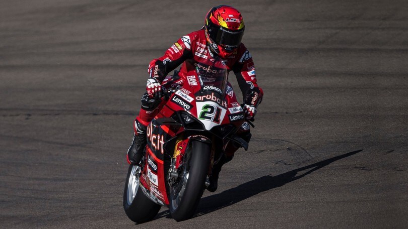 SBK, test Aragon: Rinaldi il più veloce nel day one, sorprende Huertas