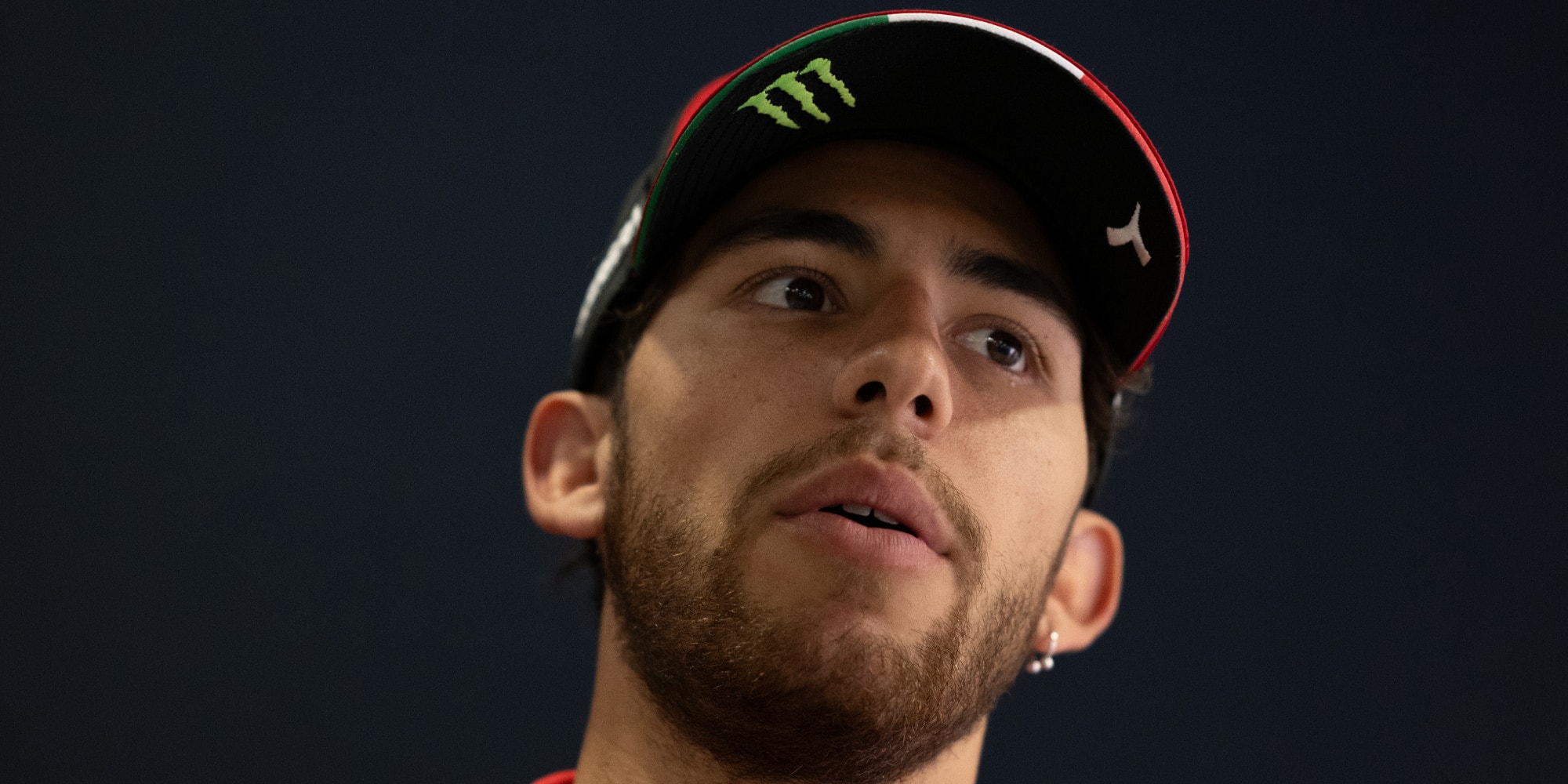 MotoGP Barcellona, Enea Bastianini sorride per la Top 10 del venerdì