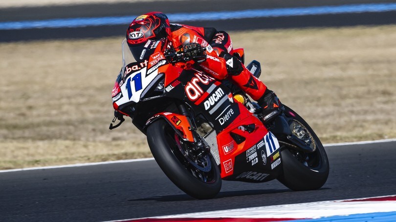 SSP, Magny-Cours: dominio di Bulega, grande Italia in Superpole