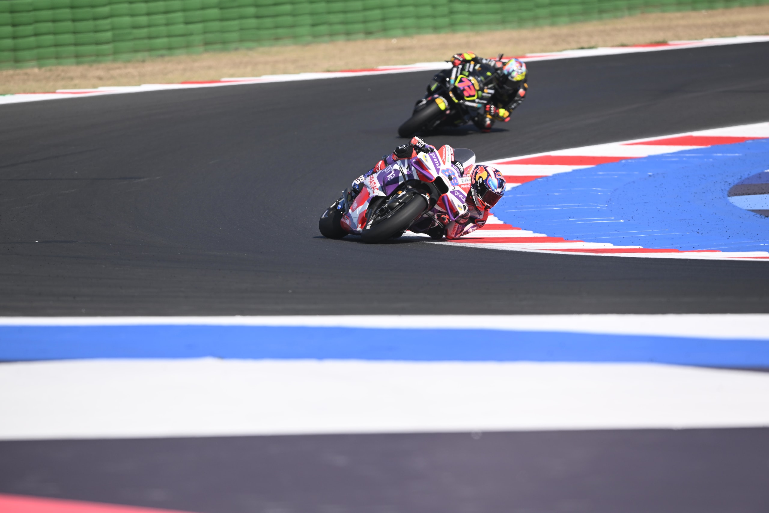 GP San Marino, le foto più clamorose della MotoGP di oggi