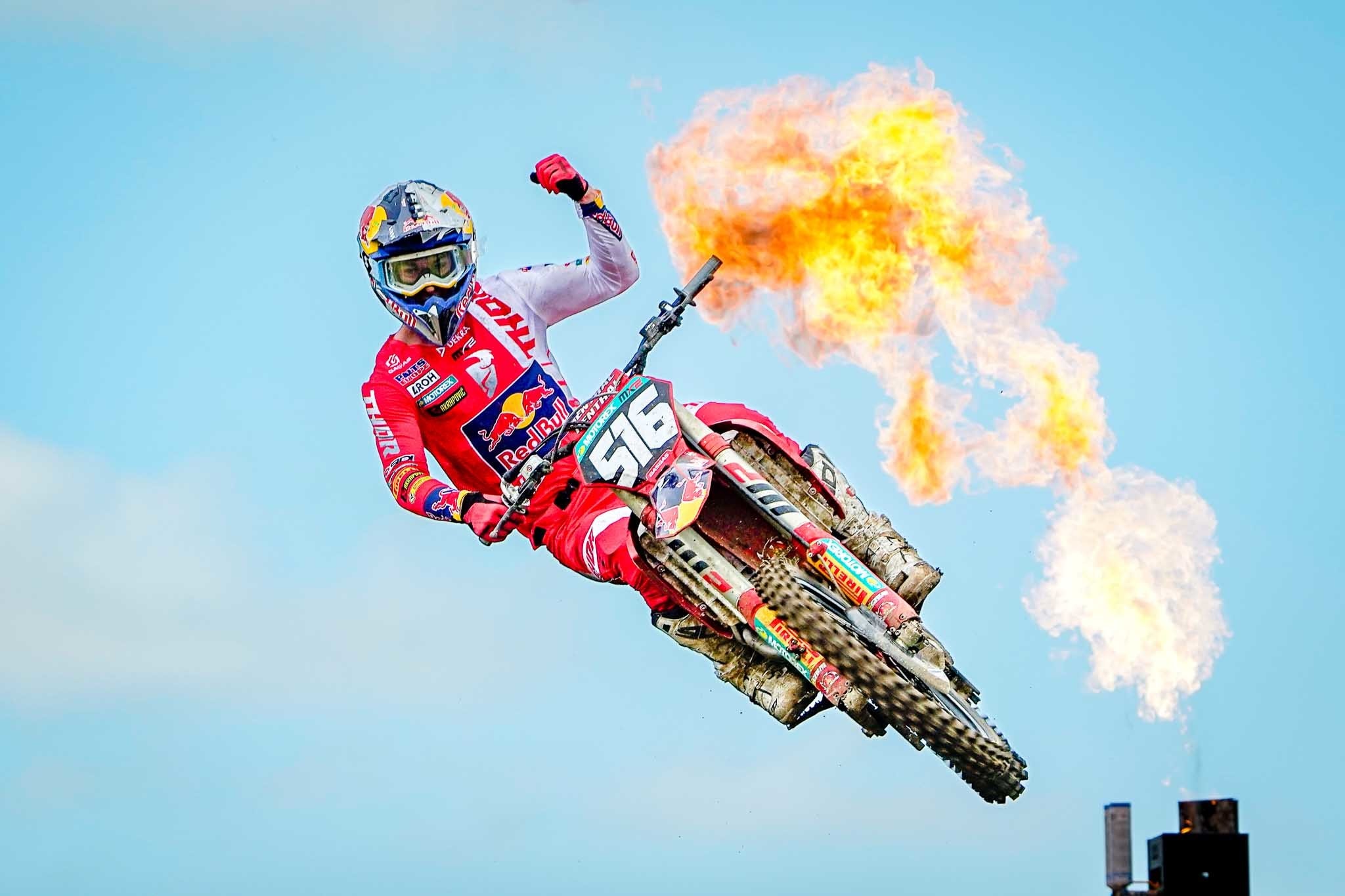 Gran Bretagna: Langenfelder brilla nella qualifica della MX2