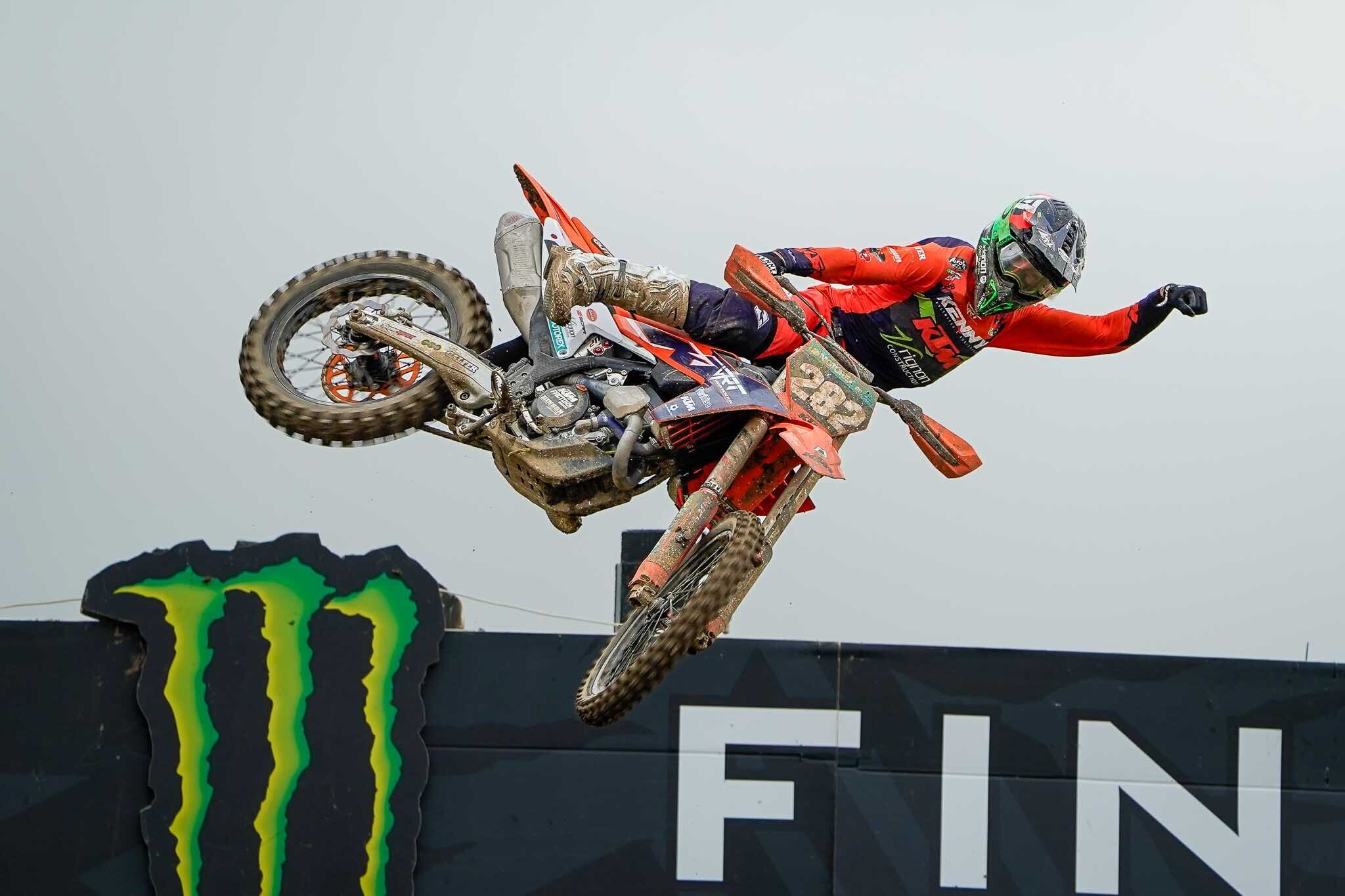 EMX250: nel segno di Rossi