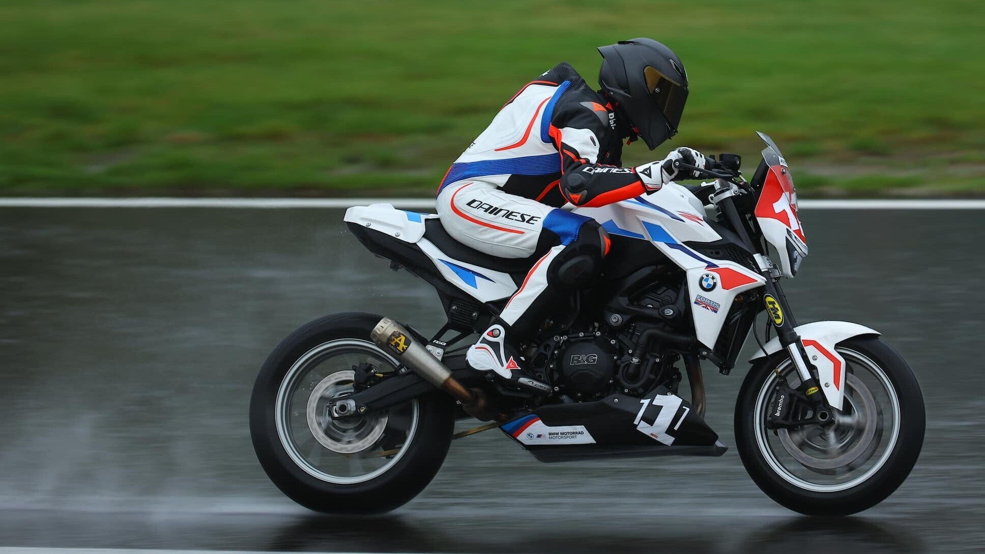 51 anni e non sentirli: il ritorno in gara di Troy Corser a Brands Hatch