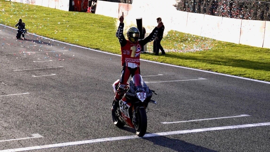 BSB, Brands Hatch: Tommy Bridewell champion by half a point!