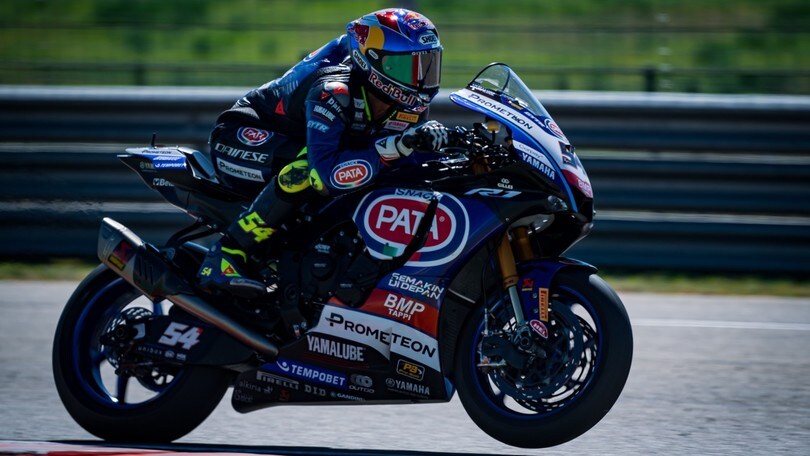 SBK, Jerez: Razgatlioglu si prende la FP2, Bautista 3° con caduta