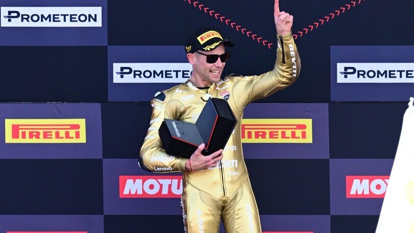 SBK, Alvaro Bautista campione del Mondo: le foto della festa