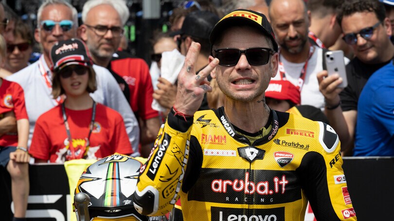 SBK Jerez, Bautista: “Non sono felice per la vittoria ma per la gara”