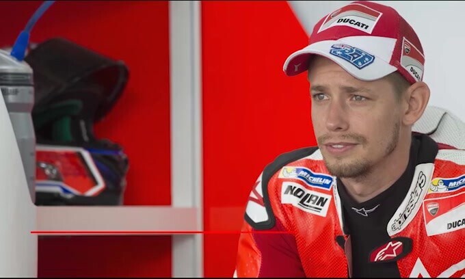 Casey Stoner ha attaccato i vertici della Ducati