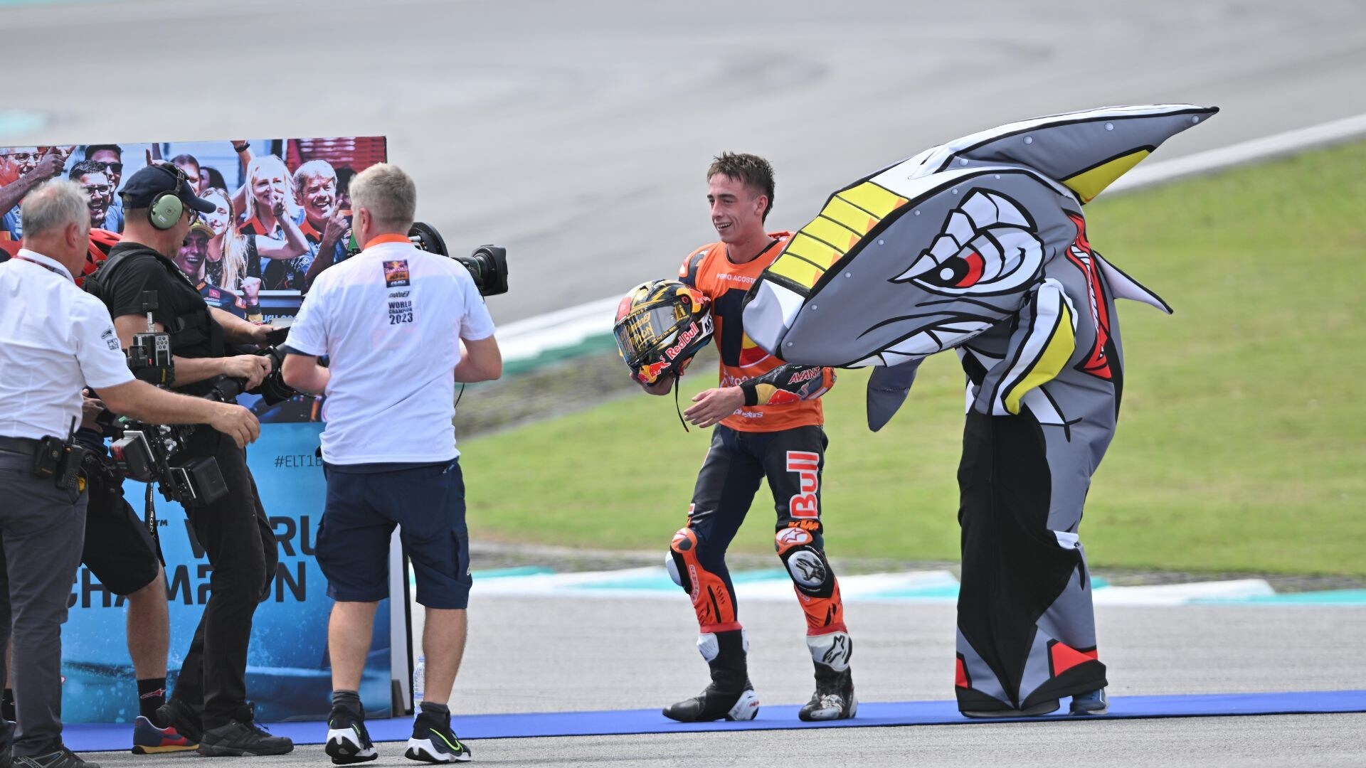 GP Malesia: la festa di Pedro Acosta, nuovo campione del mondo della Moto2