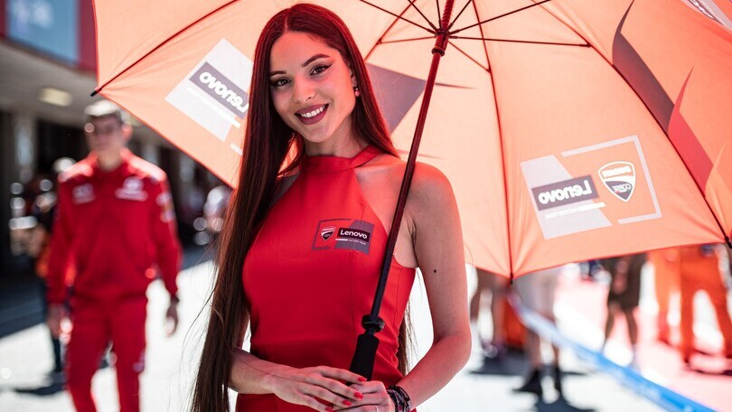 MotoGP: le 10 ombrelline più incantevoli della stagione 2023 (sinora)