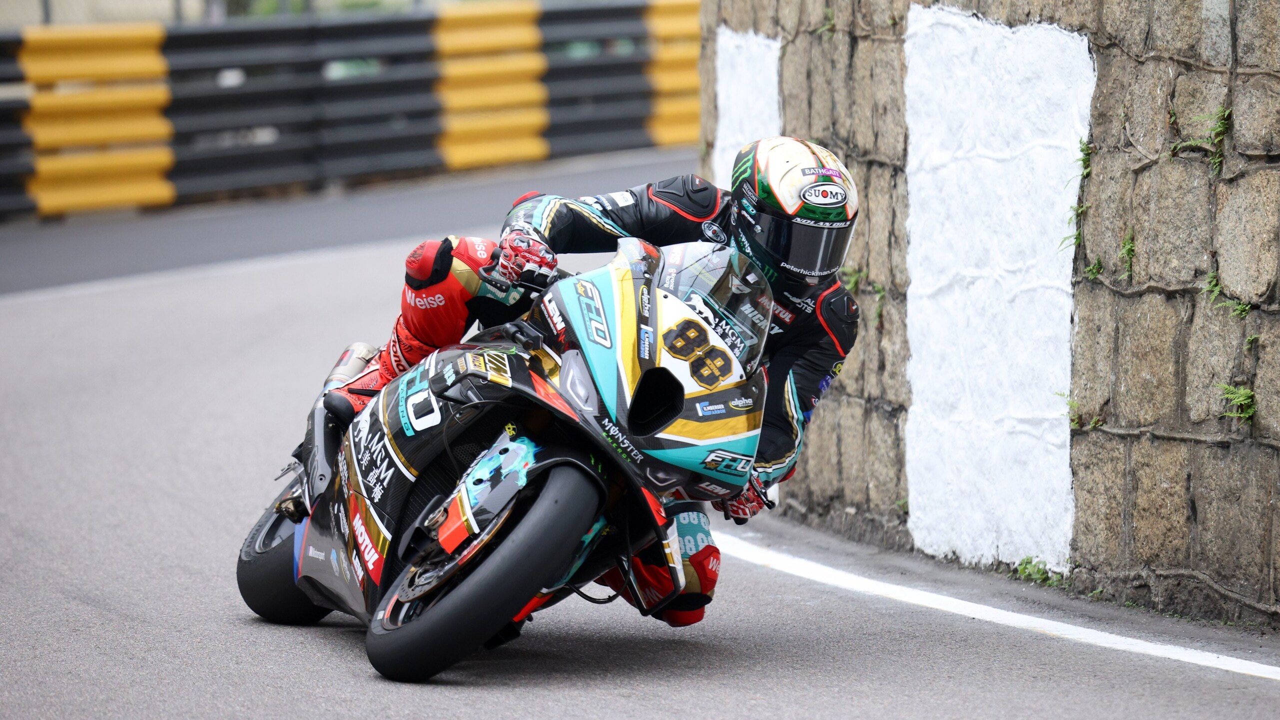 Macau GP: Peter Hickman e la BMW già al comando nelle prove libere