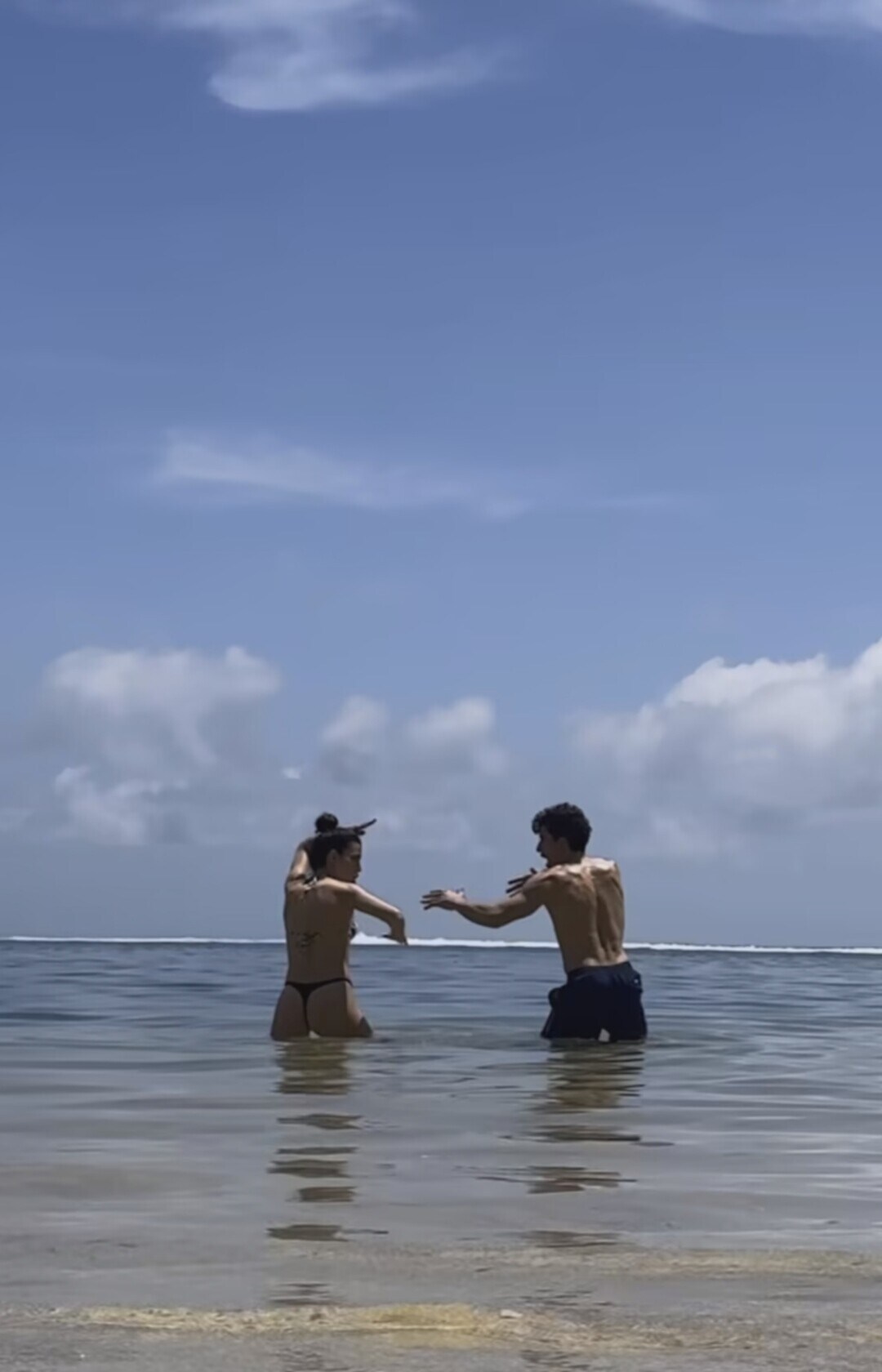 MotoGP: Marc Marquez, vacanze d'amore con Gemma Pinto