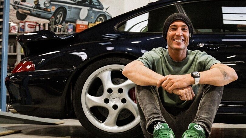 MotoGP: Porsche 993 Turbo, l'auto dei sogni di Aleix Espargarò