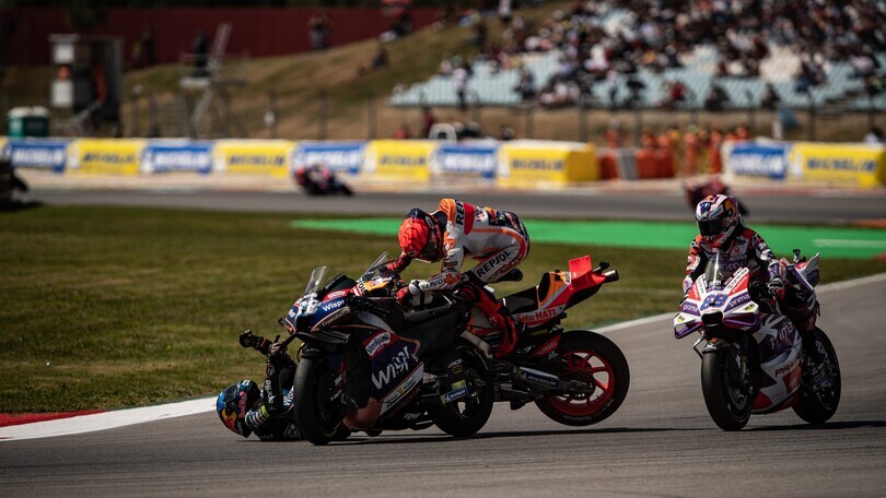 Le 10 penalità più comuni in MotoGP e le loro conseguenze