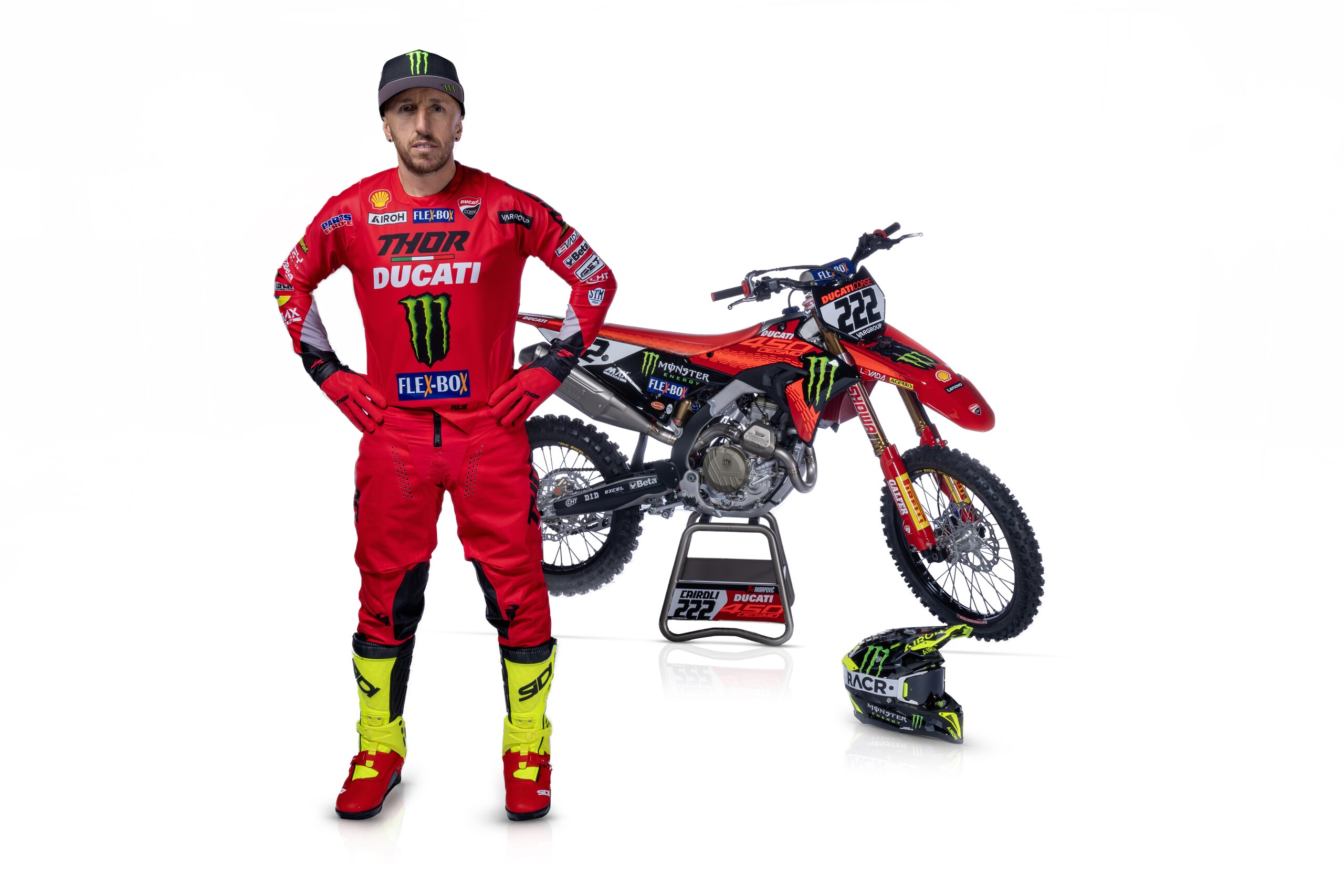 Ducati Cross: le foto della Rossa di Tony Cairoli e Alessandro Lupino