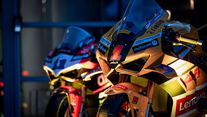 Si accendono i motori, iniziano i test, e intanto il cross...