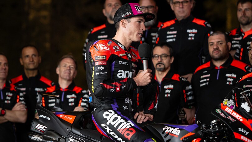Presentazione Aprilia, A.Espargarò: "Obiettivo chiaro, la top 3 mondiale"