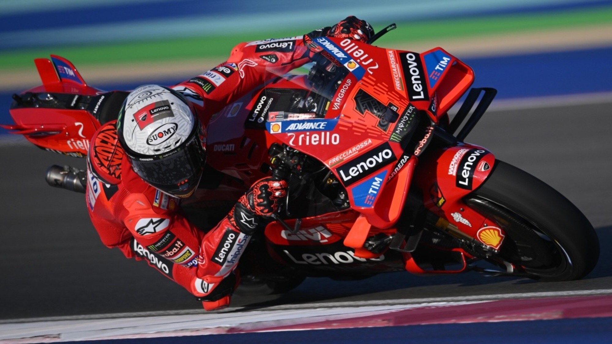 Test MotoGP Qatar: Bagnaia tiene a bada Martin e chiude in vetta