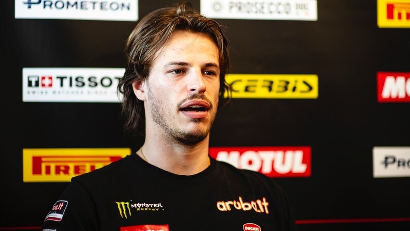 SBK, Bulega: "Tutto meglio del previsto, ma questa moto mi massacra"