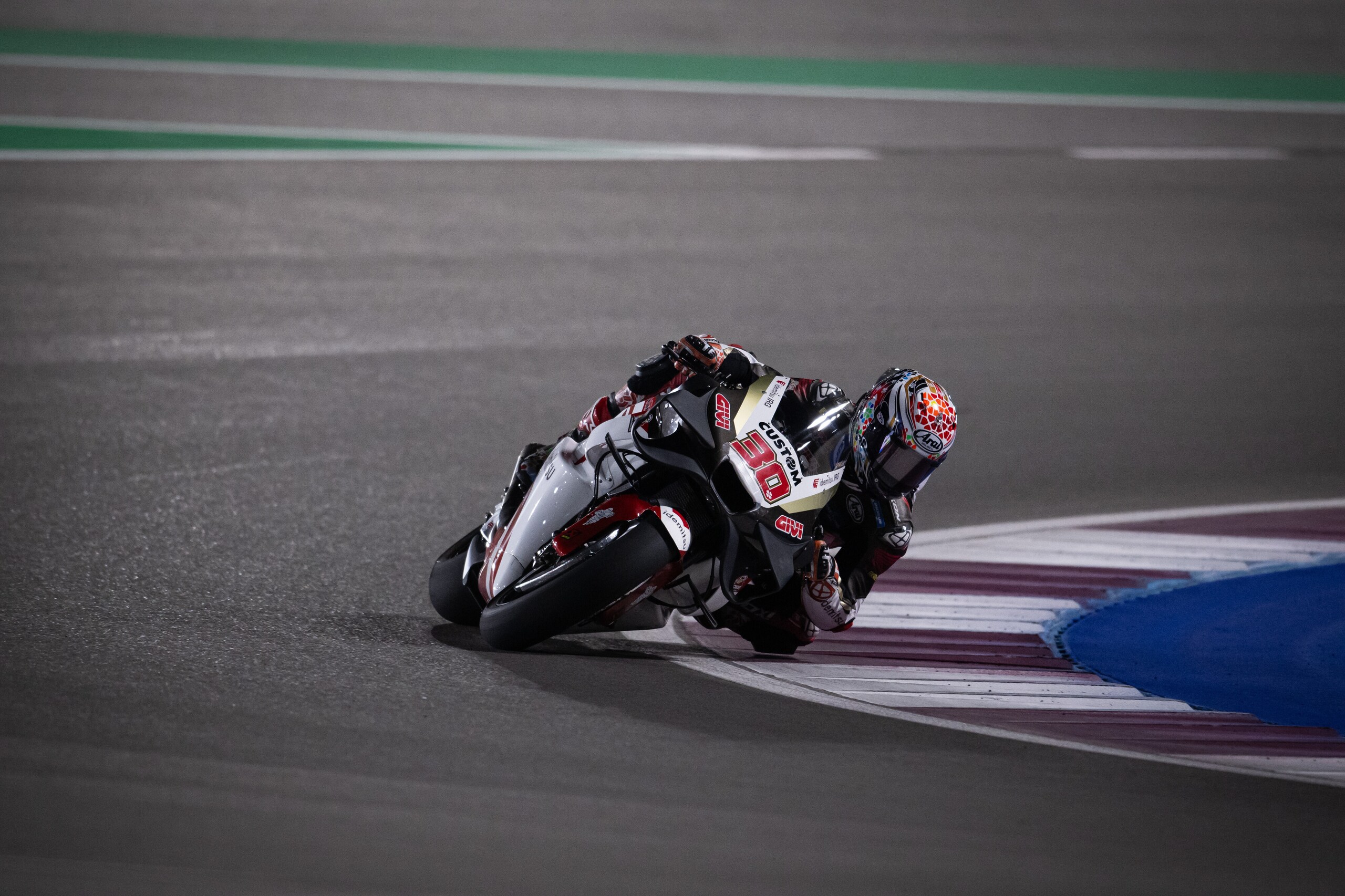 Honda ancora lontane, Zarco è il migliore