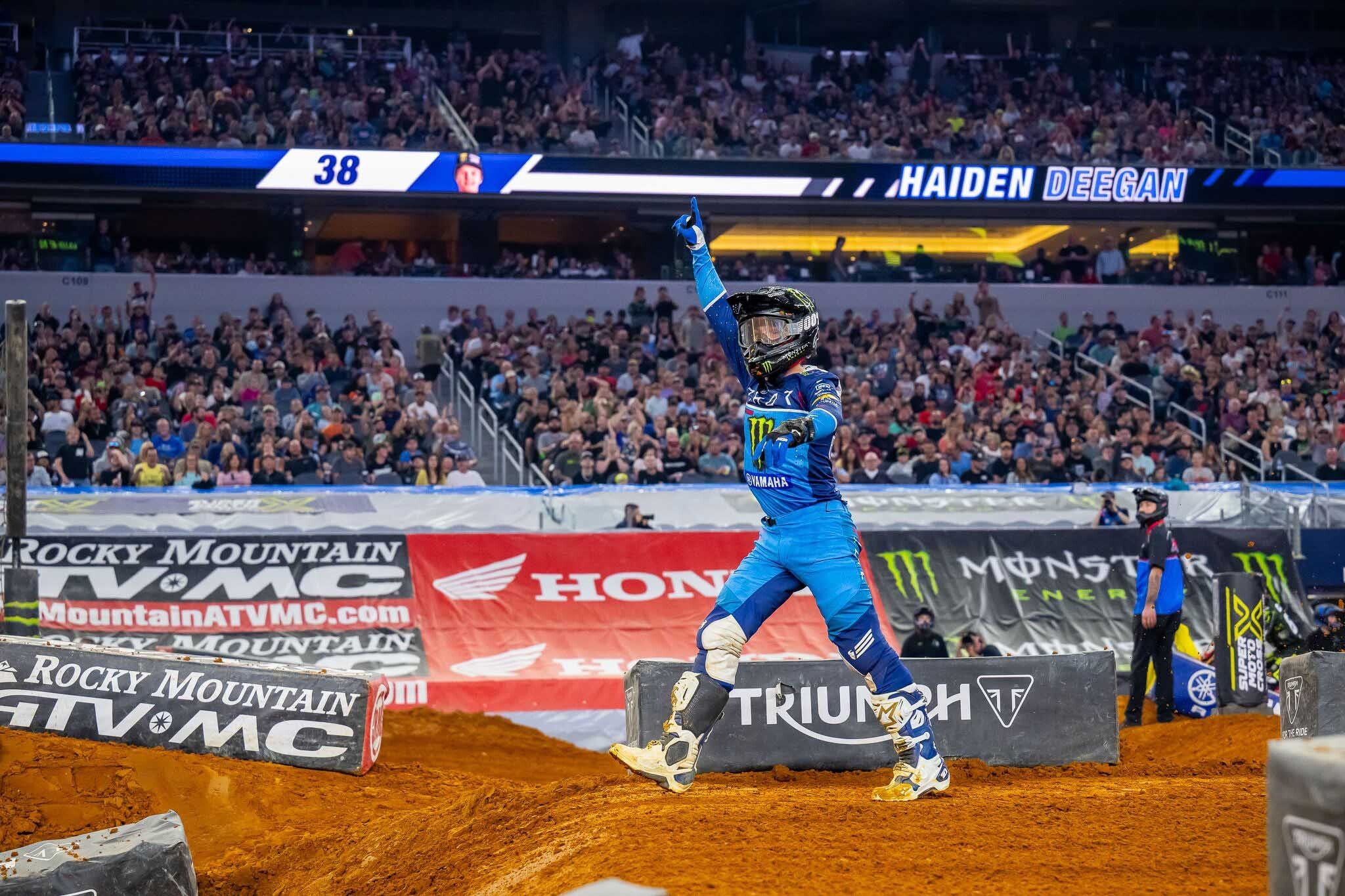 Arlington: dramma Forkner nella notte di Deegan