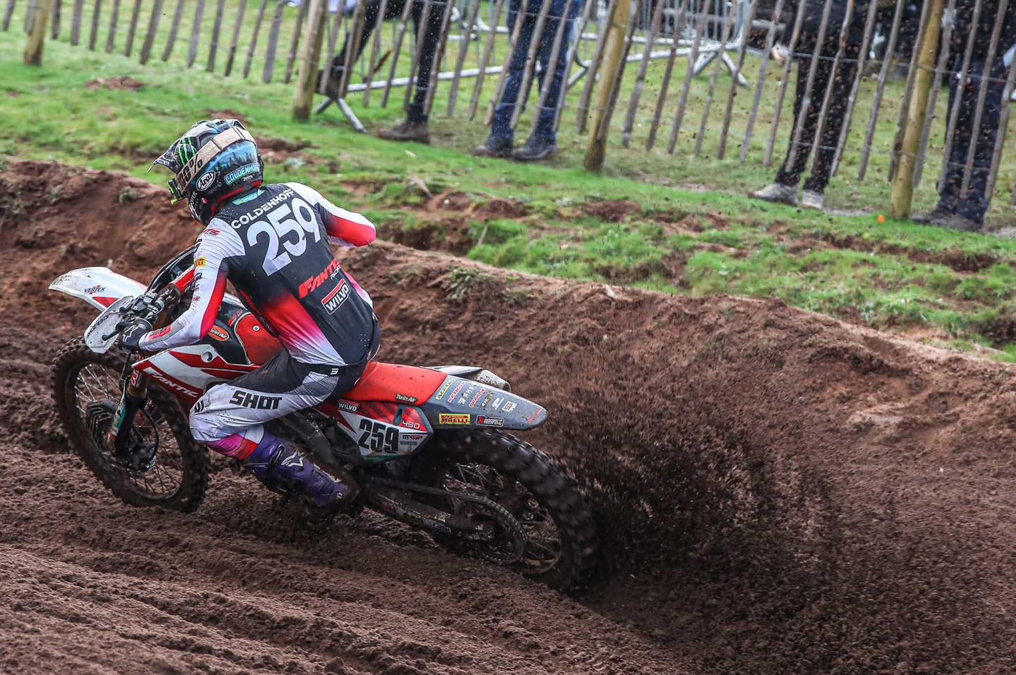 Hawkstone Park: vince Coldenhoff con la Fantic