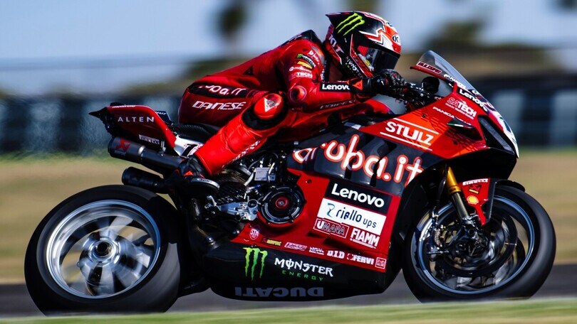 Sembra lento, è invece velocissimo:  Bulega, "pianoforte" della SBK