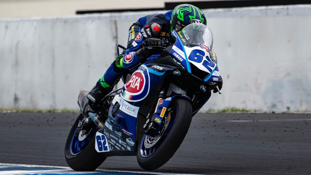 Yamaha tiene a galla le quattro cilindri in Supersport, prima dell'addio