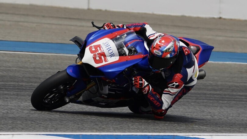 ASB1000, spettacolo a Buriram: Ducati già a podio con Syharin