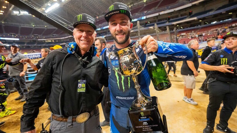 SX450: Tomac torna a brillare a St. Louis