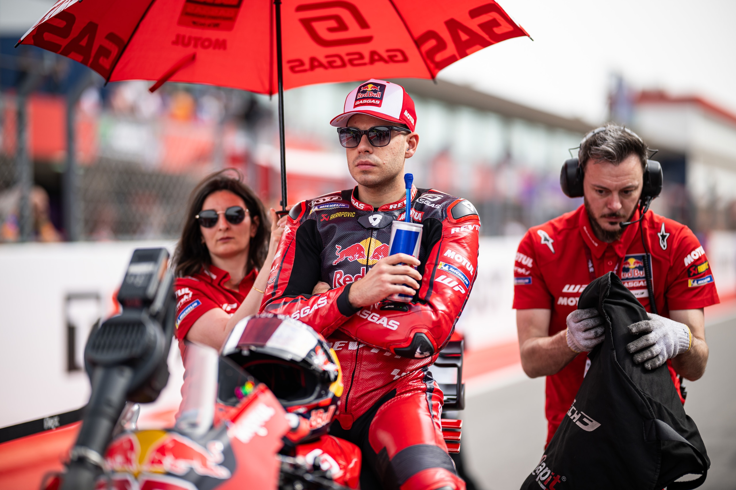 Liberty Media eliminerà le ombrelline anche in MotoGP e SBK?