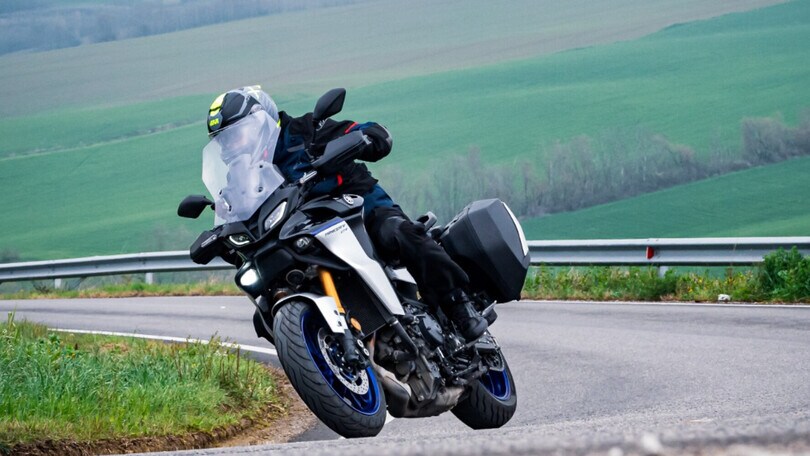 Verso il Dunlop CIV in sella alla Yamaha Tracer 9 GT+ | Giri e Gare