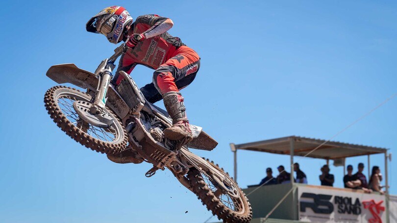 MX2: Lucas Coenen brilla in gara uno