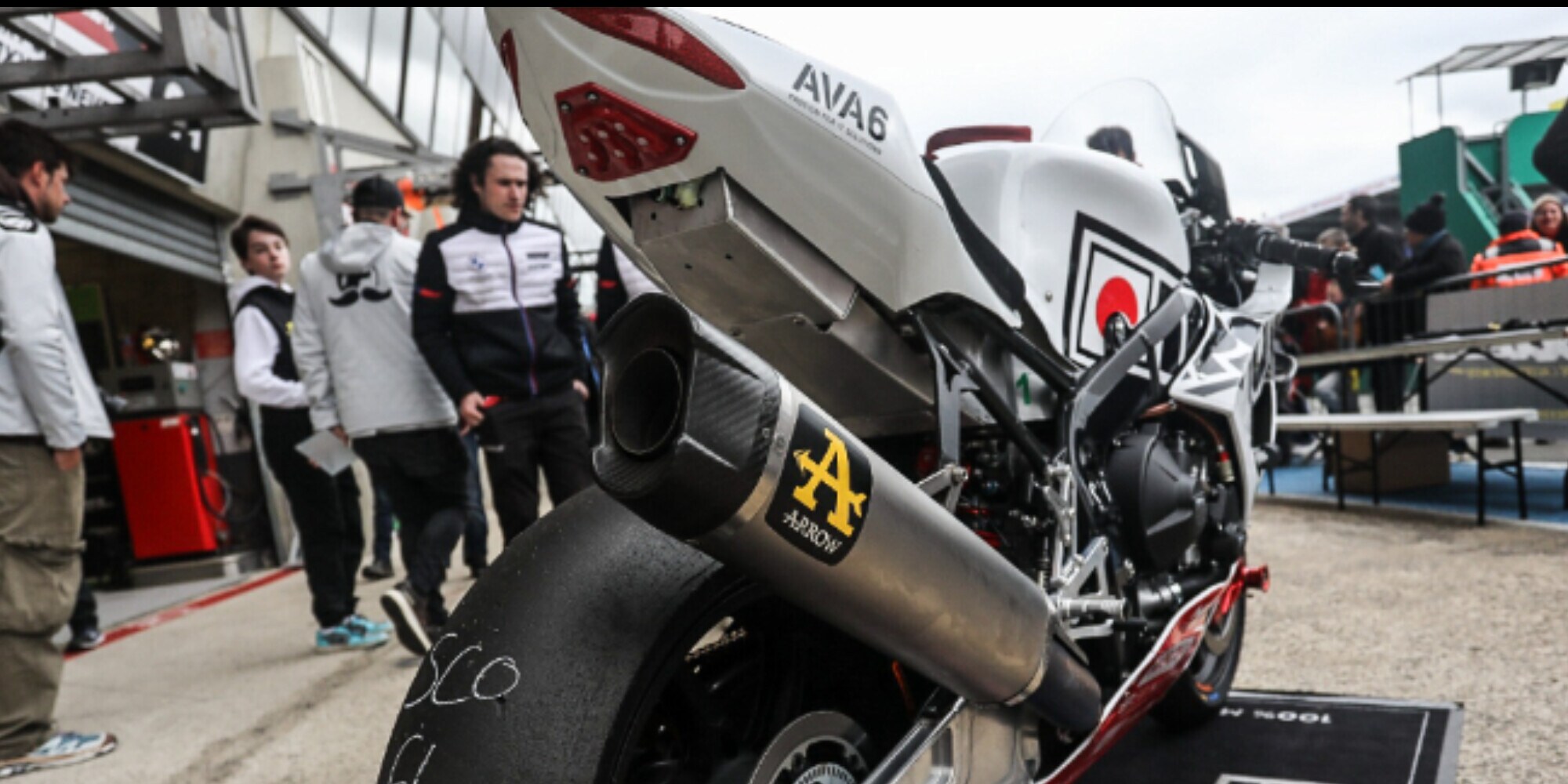 EWC: come funzionano gli scarichi per le moto? Ce lo spiega Arrow