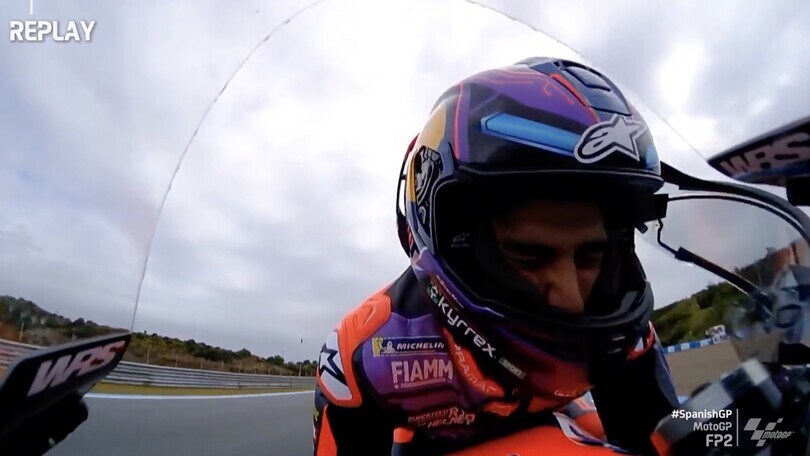 Rischio per Martin in FP2: vola via la visiera sul rettilineo