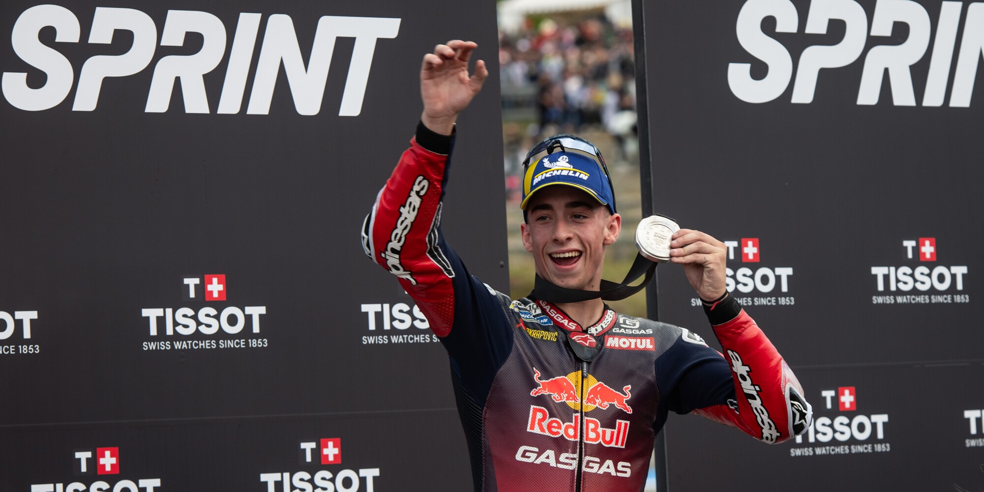 Acosta: “Ai test della Moto2 curva 9 è sempre bagnata”