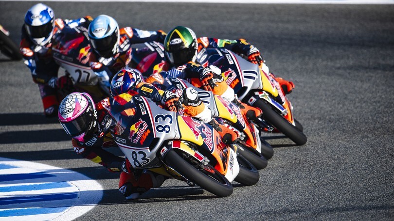 Rookies Cup, che inizio: doppio arrivo in volata nel round di Jerez!