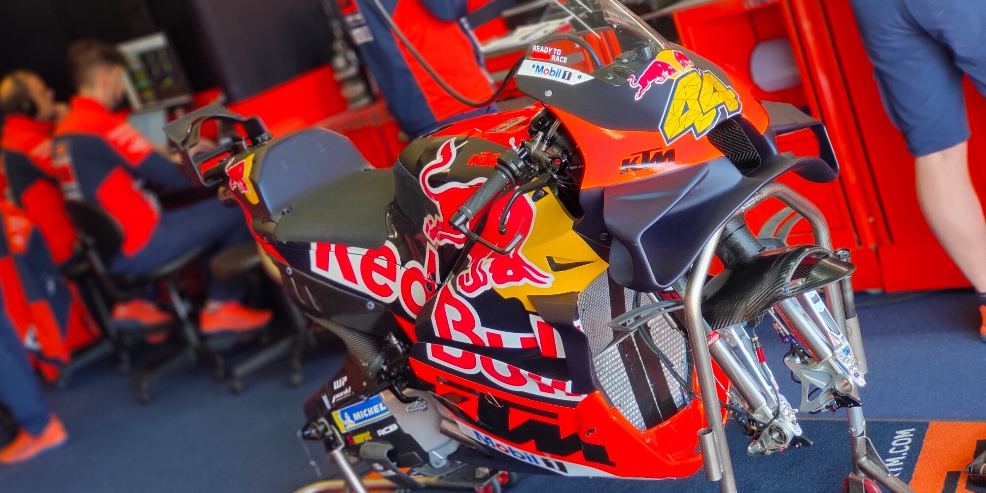 KTM reattiva nei test MotoGP di Jerez: Espargarò torna in azione