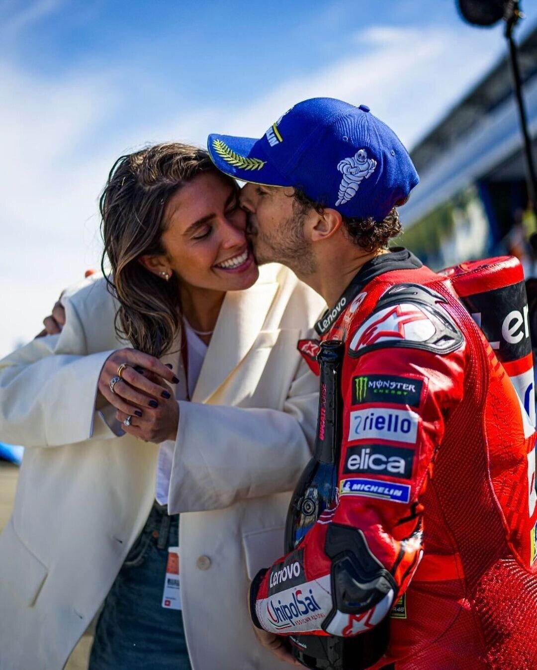 MotoGP: le fidanzate dei piloti che incantano il paddock