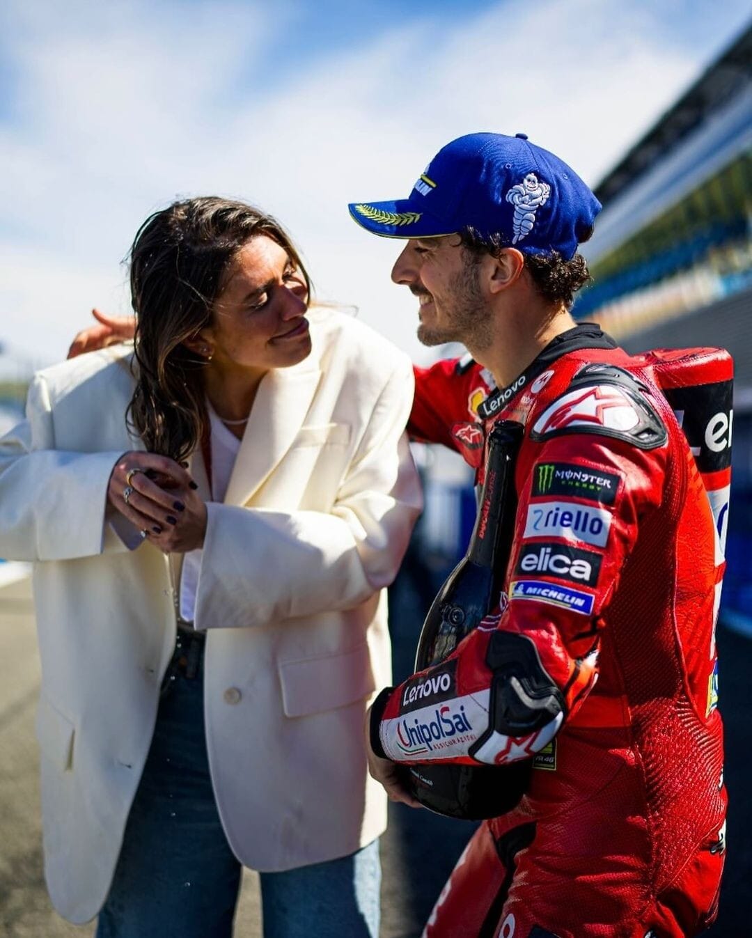 MotoGP: le fidanzate dei piloti che incantano il paddock