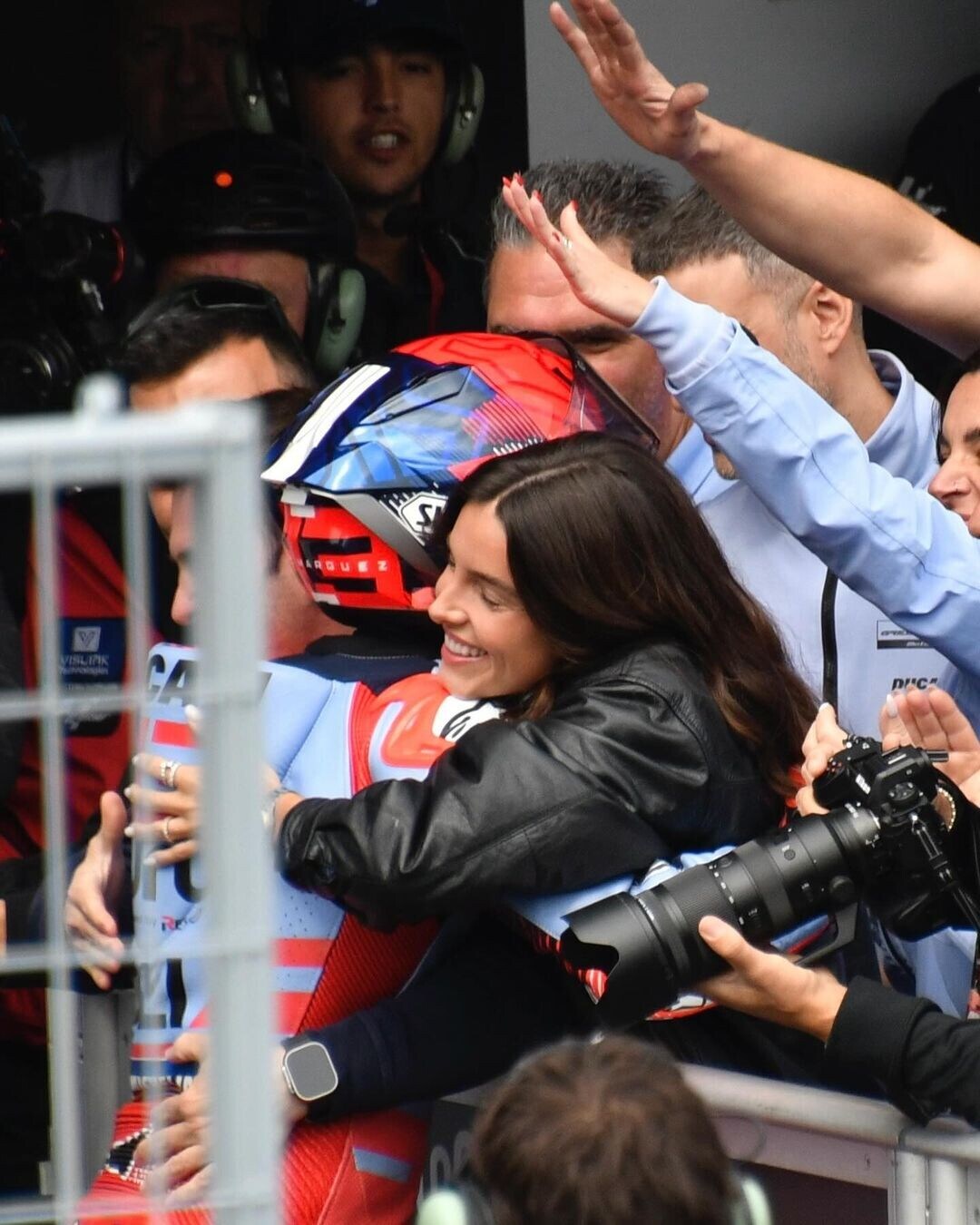 MotoGP: le fidanzate dei piloti che incantano il paddock