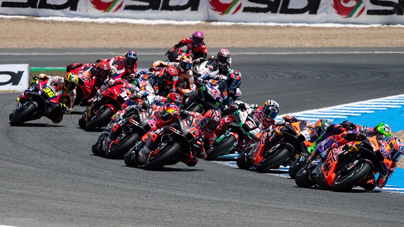 UFFICIALE: Dal 2027 le MotoGP passano a 850cc e niente più abbassatori