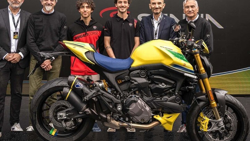 Ducati Monster: Bagnaia e Bastianini svelano la LE dedicata a Senna